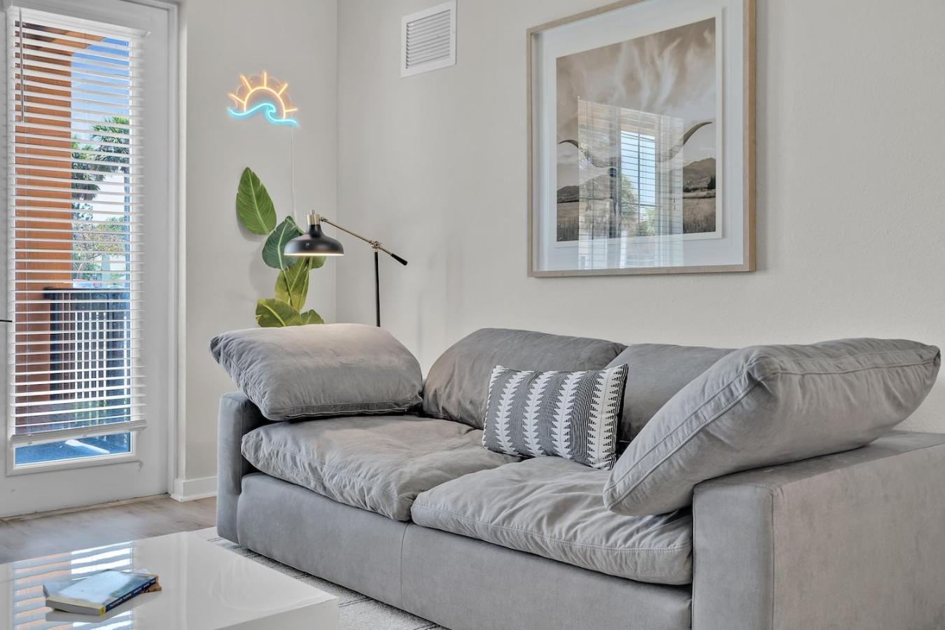 Cozy Retreat 2 Bedroom Hideaway Moments From The Sand Boynton Beach Eksteriør bilde