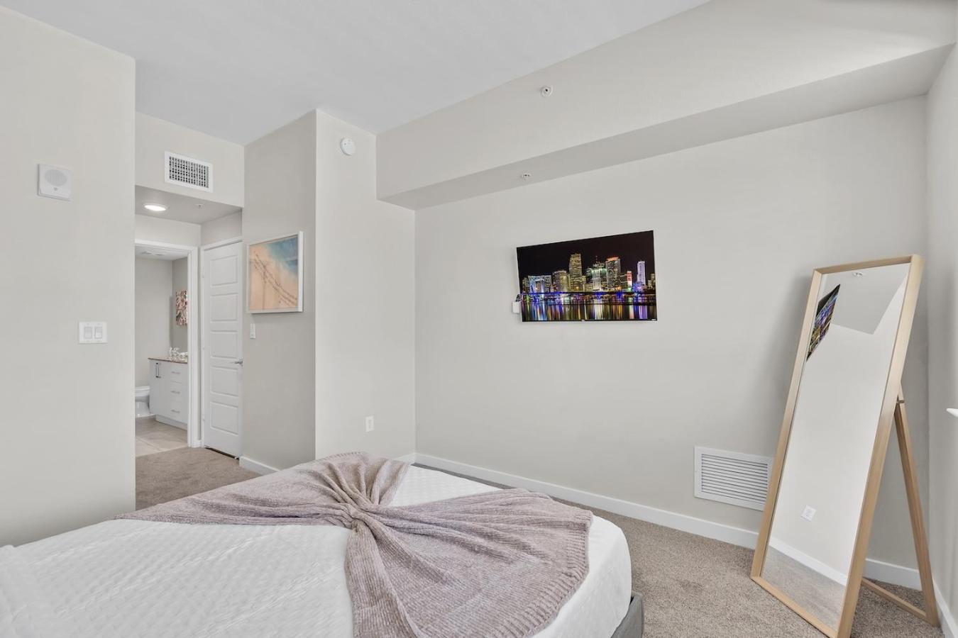 Cozy Retreat 2 Bedroom Hideaway Moments From The Sand Boynton Beach Eksteriør bilde